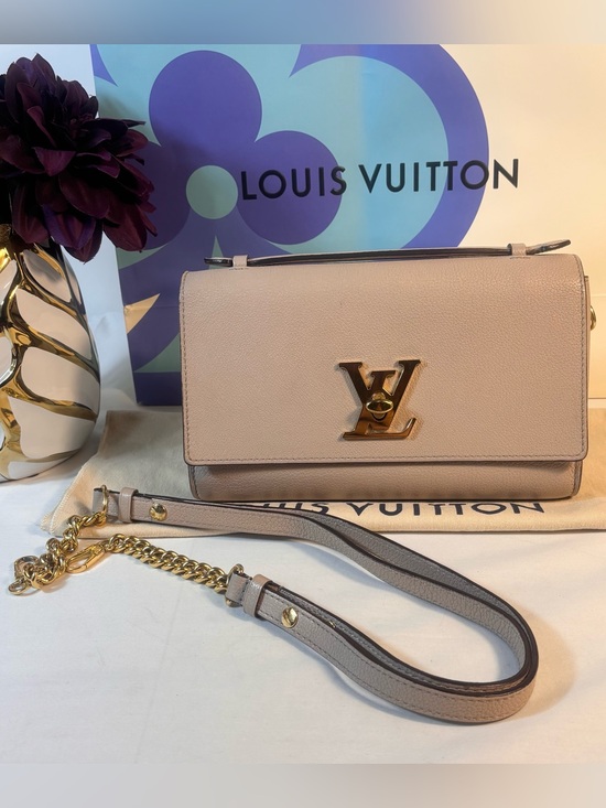 Louis Vuitton Handbags - Gorgeous Louis Vuitton Lockme Greige Sold